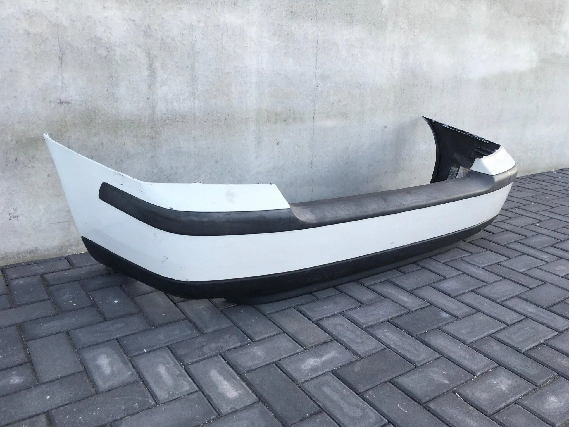Paragolpes trasero Volvo S60 9484004