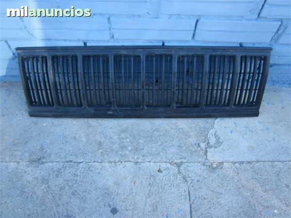 Parrilla delantera jeep cherokee 91-96 - 
