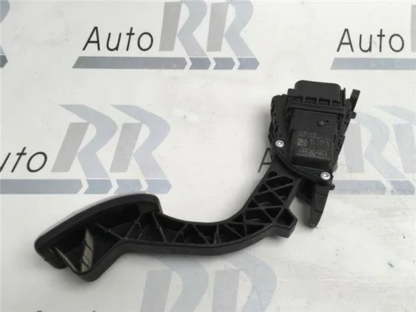 pedal acelerador Volvo C30