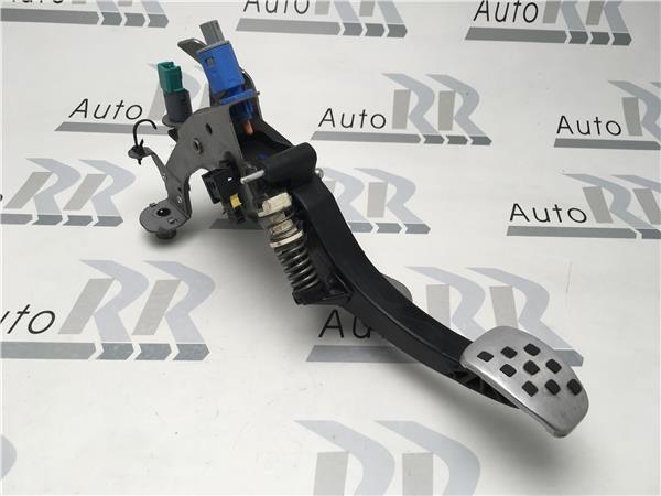 Pedal embrague Renault Megane III - 465030077r