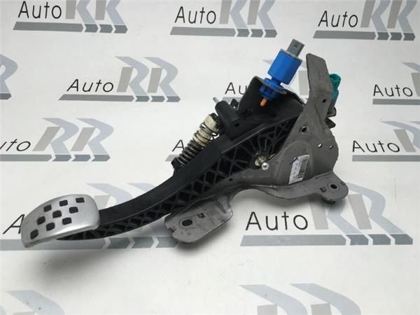 Pedal embrague Renault Megane III - 465030077r