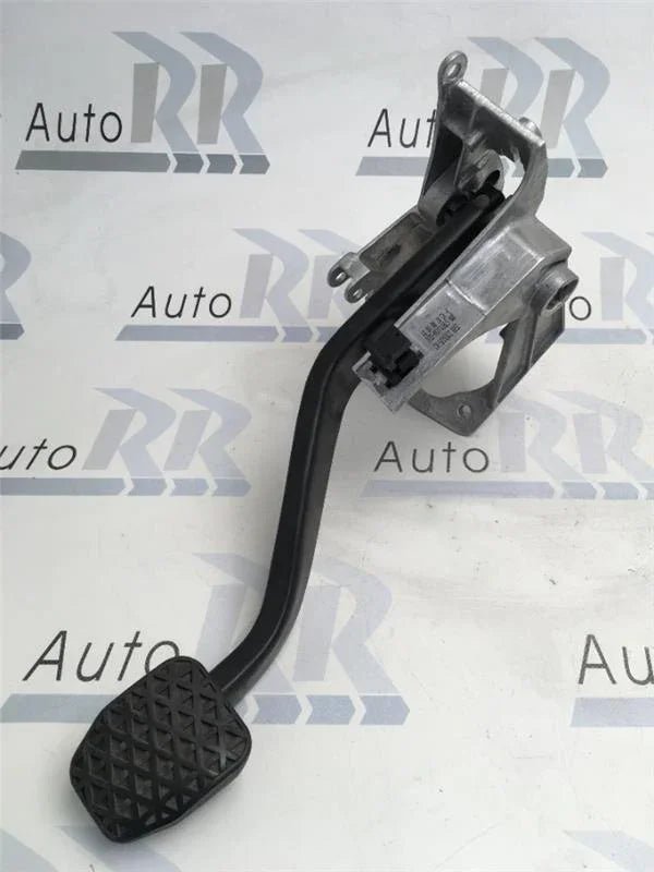 Pedal Freno Bmw 678711