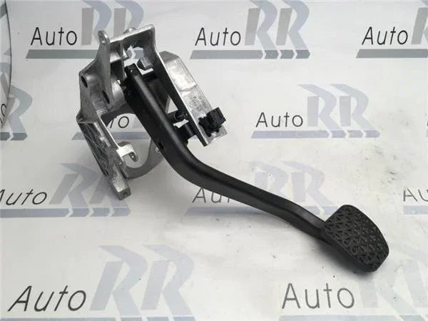 Pedal Freno Bmw 678711