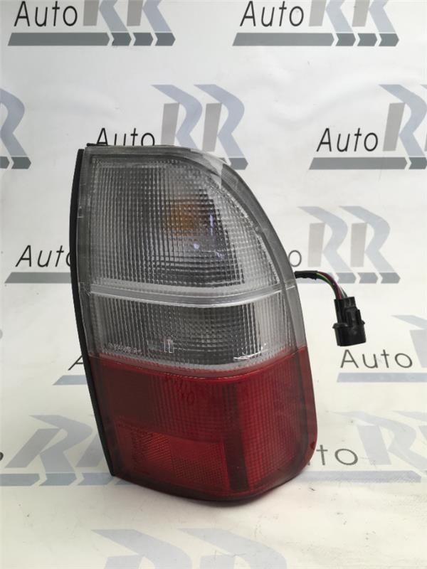 Piloto derecho Mitsubishi L200 - 082141952