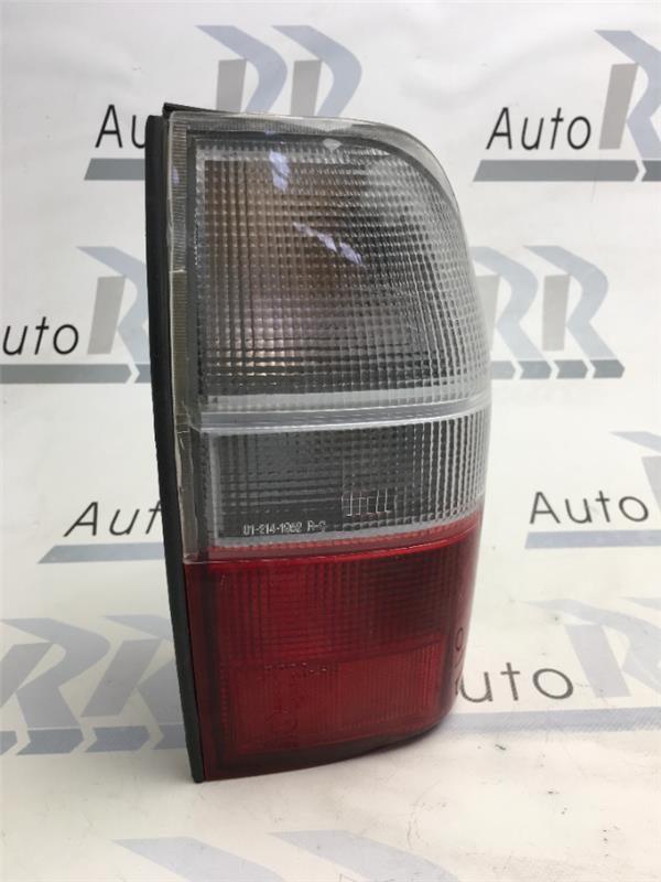 Piloto derecho Mitsubishi L200 - 082141952