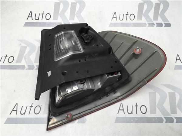 Piloto izquierdo Bmw Serie 3 E46 Berlina