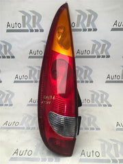 Piloto izquierdo Nissan Almera Tino - 89303855