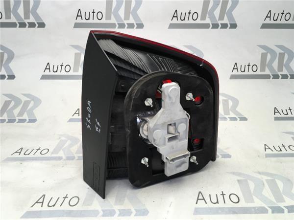 Piloto izquierdo Skoda Octavia II - 1Z9945112A