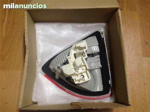 Piloto porton izquierdo bmw serie 3 e-91 - AutoRR 