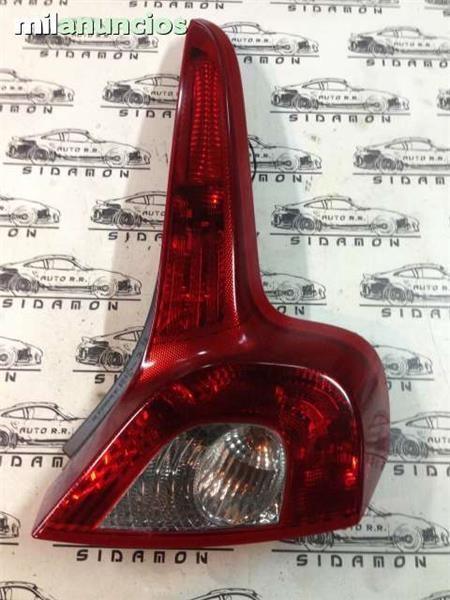 Piloto trasero derecho volvo c30 - 