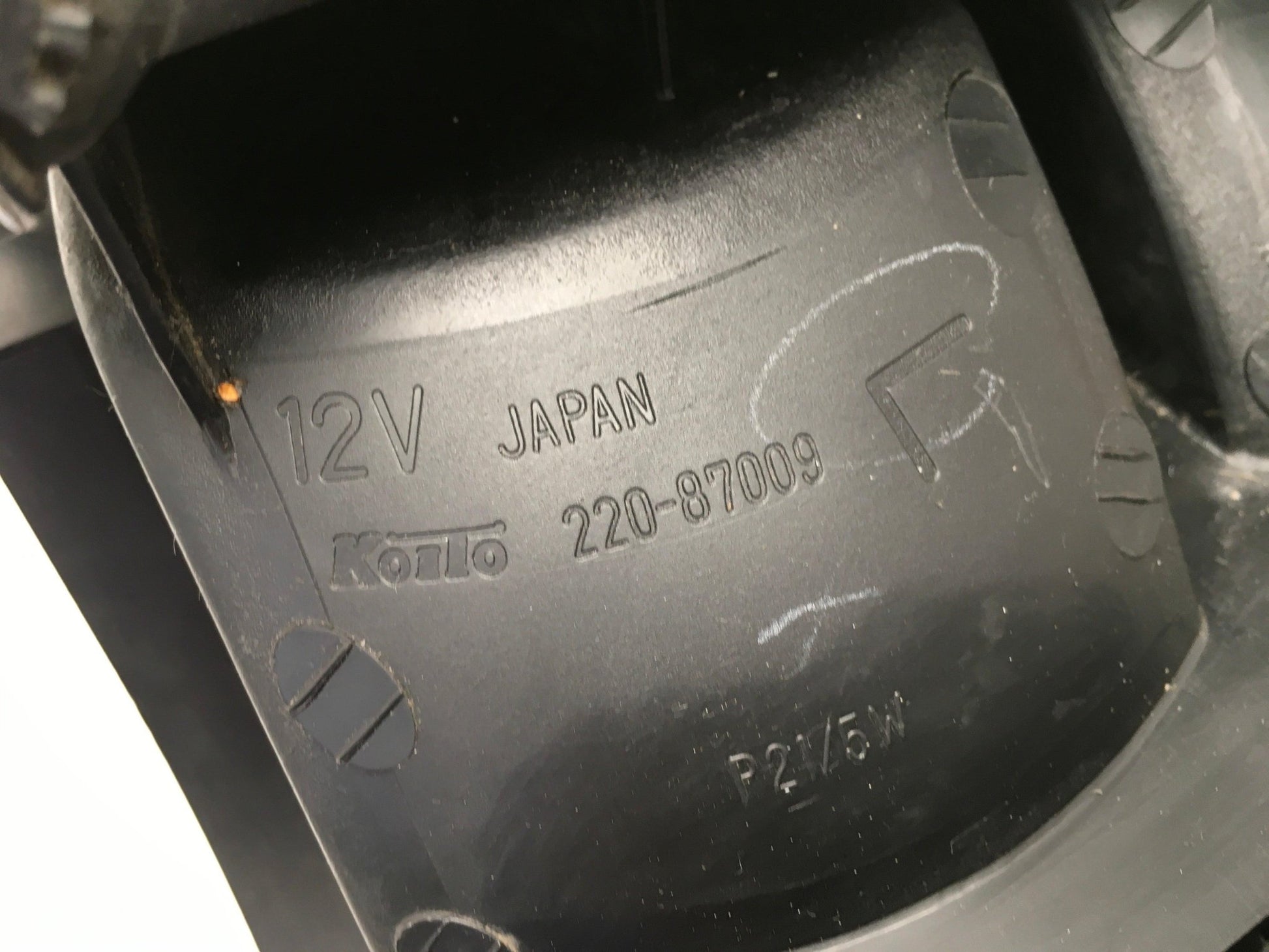 Piloto trasero izq Mitsubishi Space Gear - 22087009