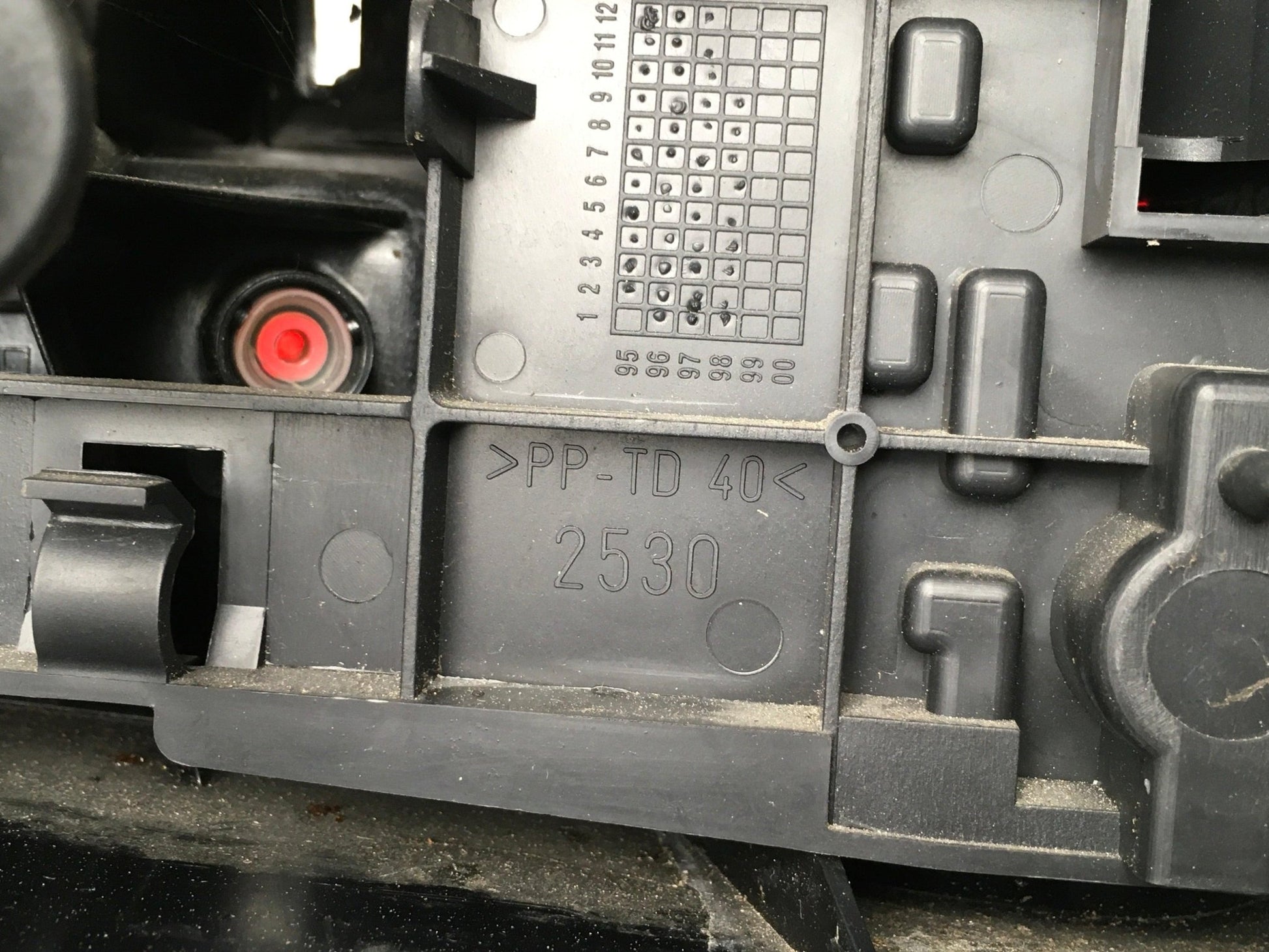 Piloto trasero izquierdo citroen saxo - 6350L8