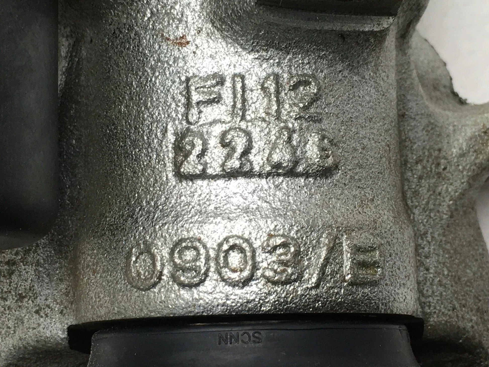 Pinza freno trasera dcha Nissan 32353310c
