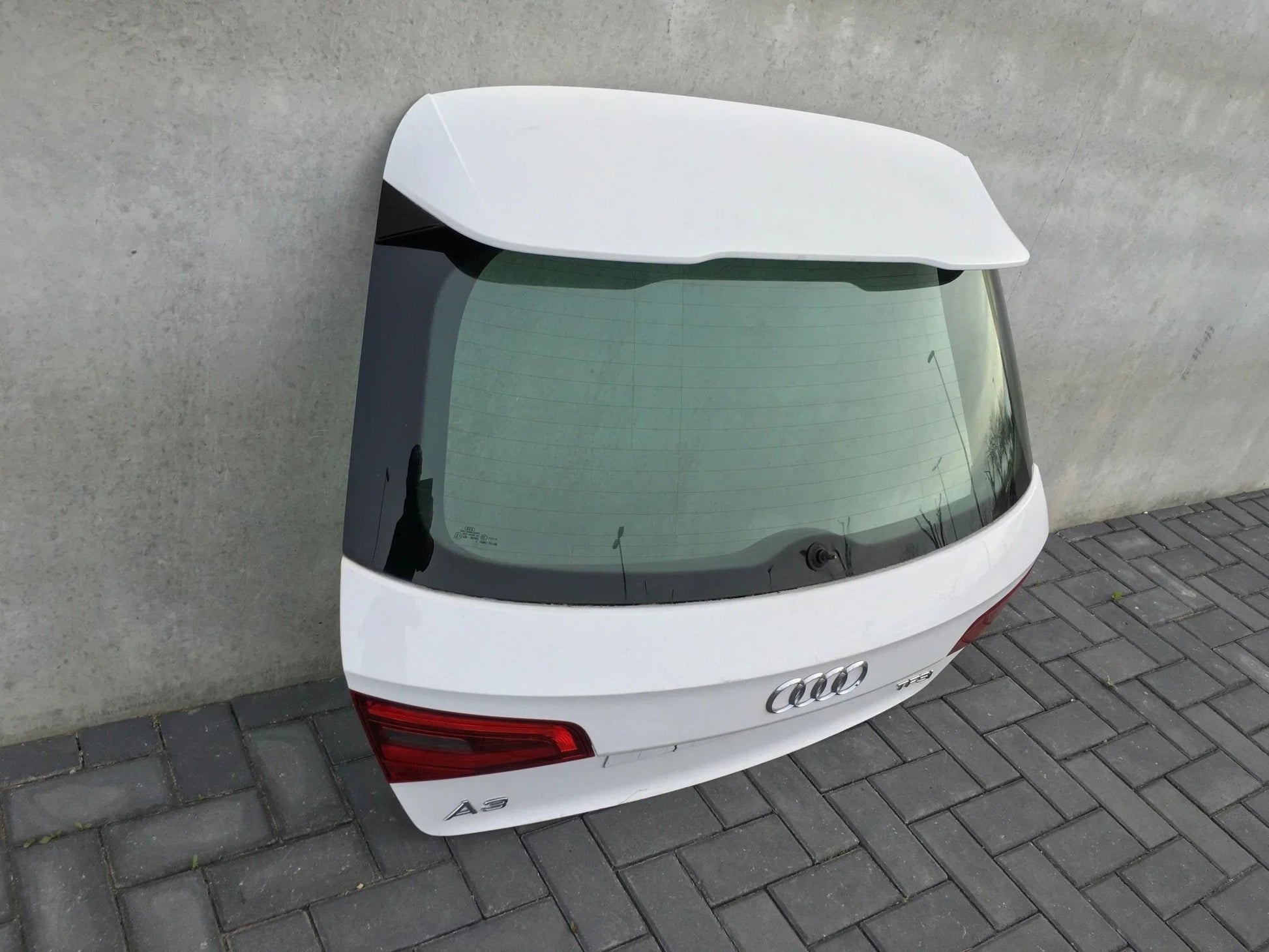 Porton trasero Audi A3 8V Sline