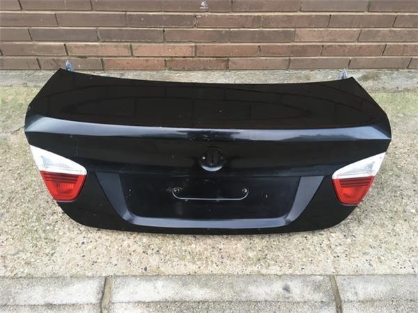 Porton trasero bmw serie 3 e90 - AutoRR 