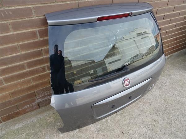 Porton trasero fiat sedici - 