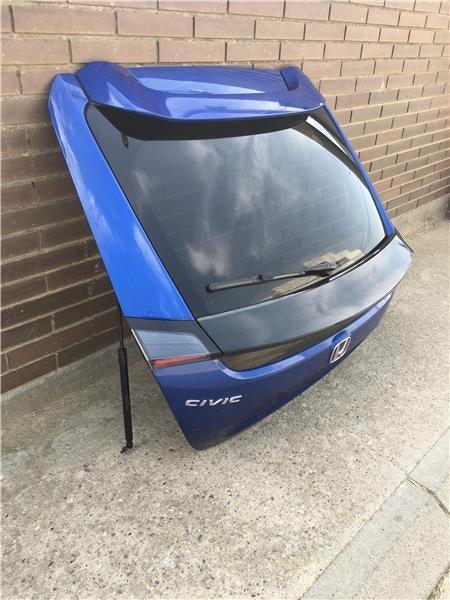 Porton trasero Honda Civic MK10 FC - 