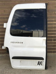 Porton trasero izquierdo peugeot partner - 