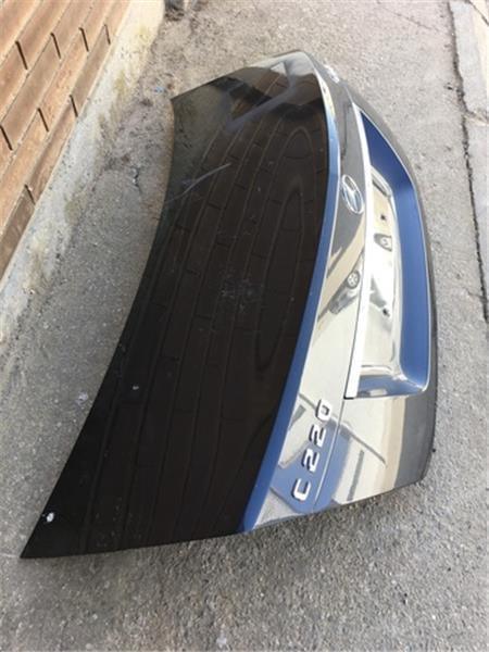 Porton trasero mercedes clase c w204 - 