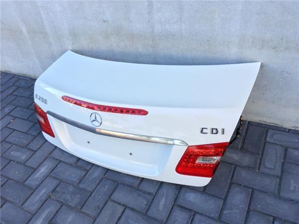 Porton trasero Mercedes Clase E Coupe C2 - AutoRR 