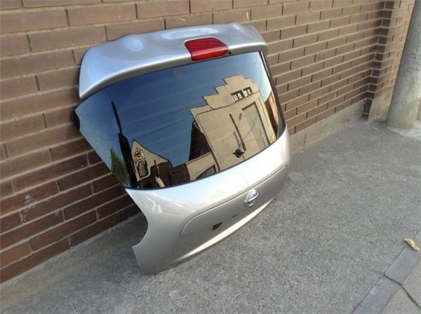 Porton trasero nissan juke f15 - 