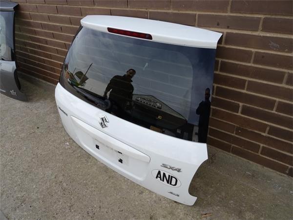 Porton trasero suzuki sx4 - 