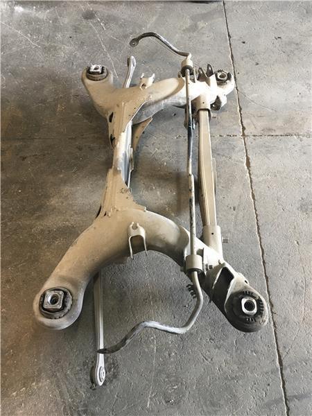 Puente tras Mercedes CLS W219 - 