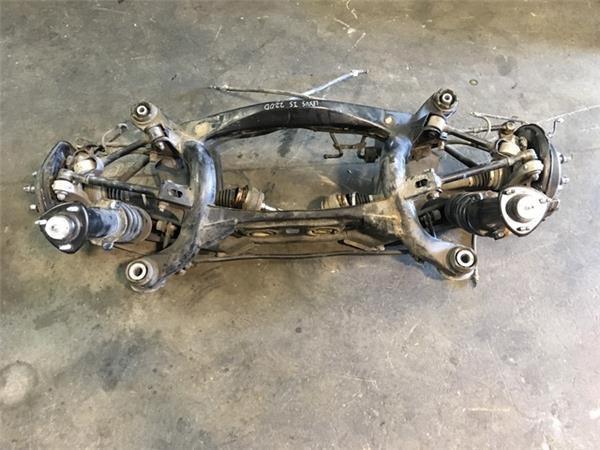 Puente trasero lexus is 220d - 