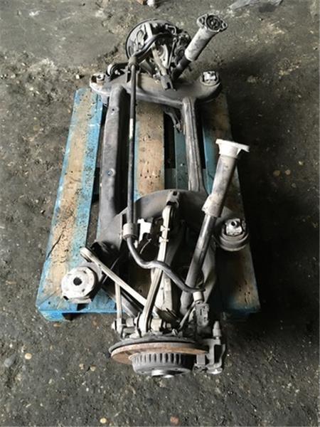 Puente trasero mercedes clase c w205 - 
