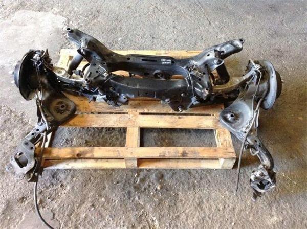 Puente trasero nissan qashqai j10 - 