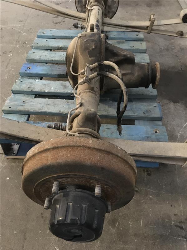 Puente trasero Suzuki SJ413 - 