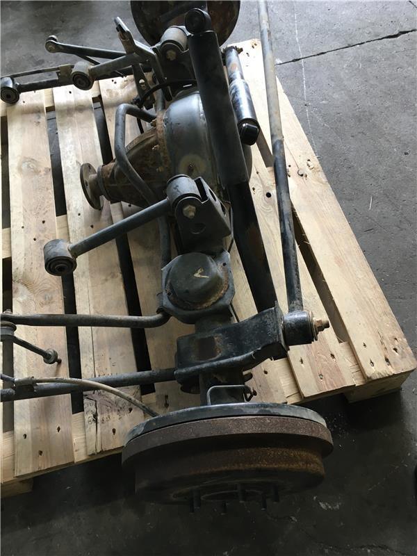 Puente trasero Toyota Land Cruser J90 3. - 