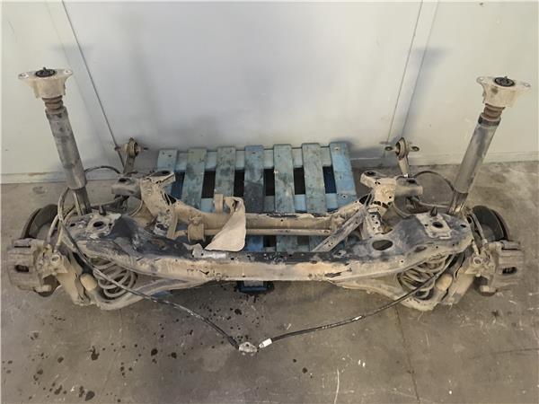 Puente trasero Volvo C30