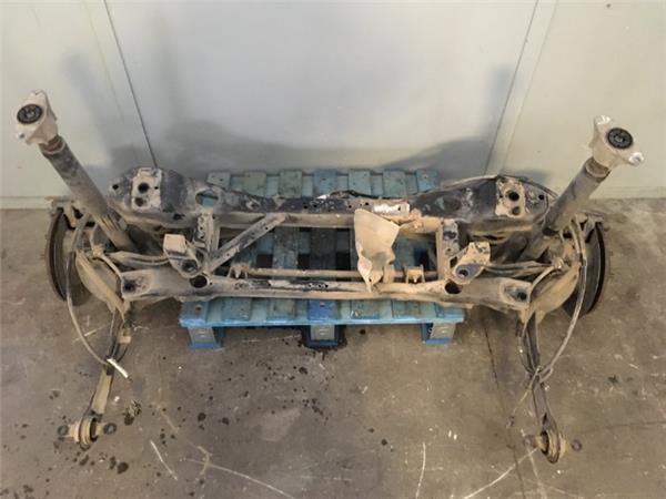Puente trasero Volvo C30