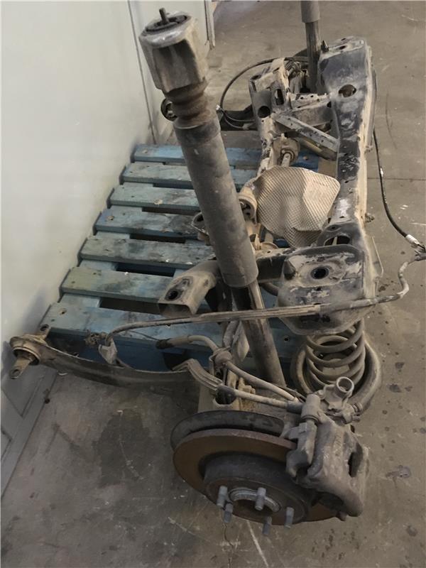 Puente trasero Volvo C30