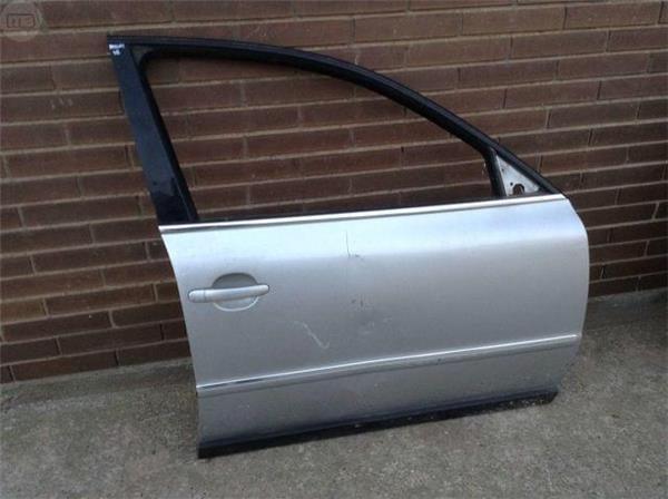 Puerta del dcha volkswagen passat 3b - 
