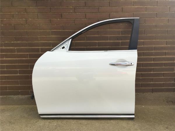 Puerta del izquierda infiniti fx30 fx35