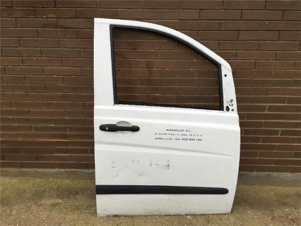 Puerta delantera dcha Mercedes Vito W639
