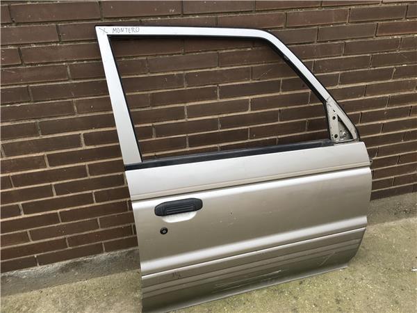 Puerta delantera dcha Montero/Pajero I - 