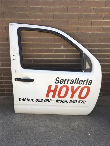 Puerta delantera dcha Nissan Navara D40 - 