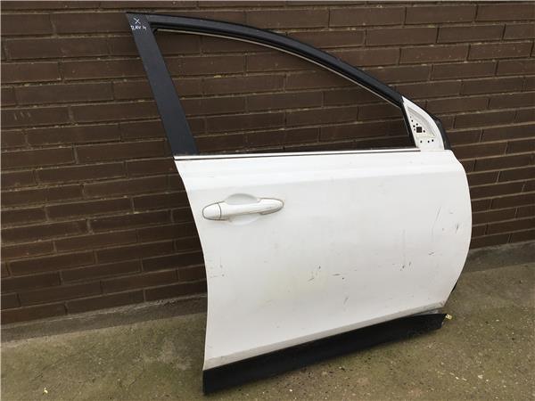 Puerta delantera dchatoyota rav4 xa40
