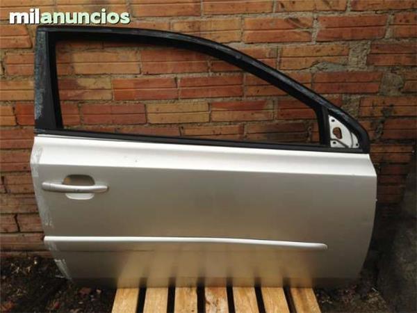 Puerta delantera derecha fiat stilo - 