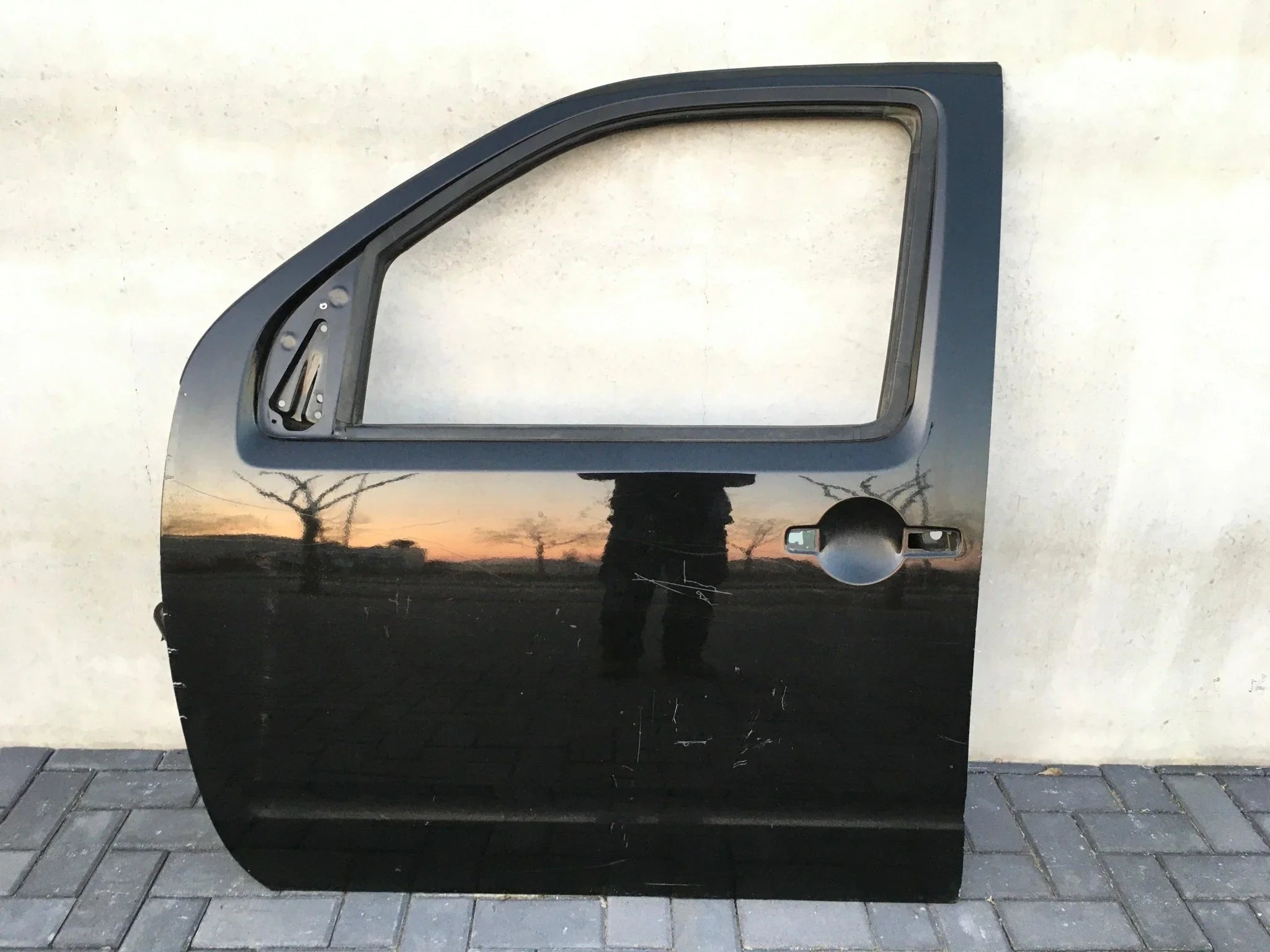 Puerta delantera izq Nissan Navara D40