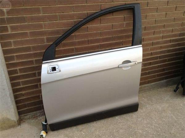 Puerta delantera izqui chevrolet captiva - 