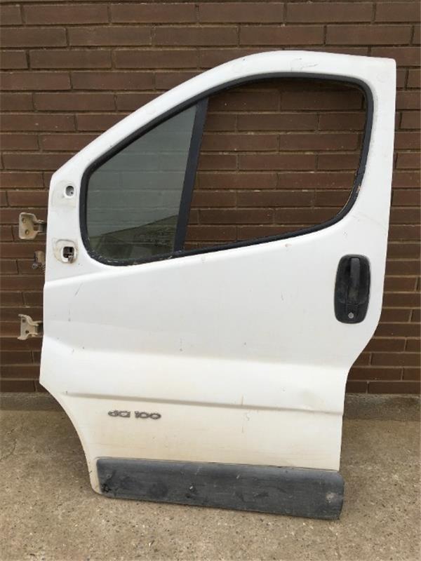 Puerta delantera izqui Renault Trafic - 