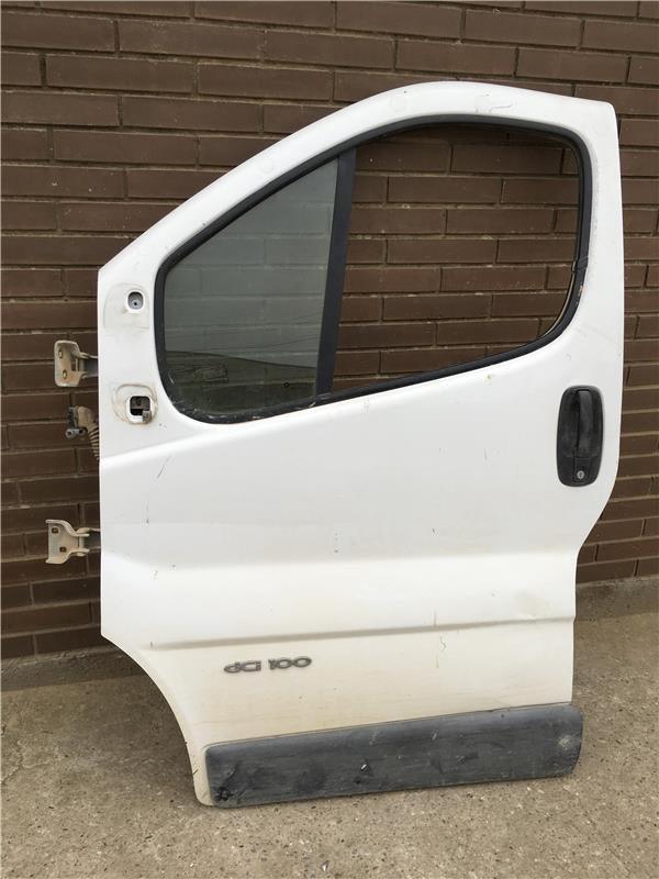Puerta delantera izqui Renault Trafic - 