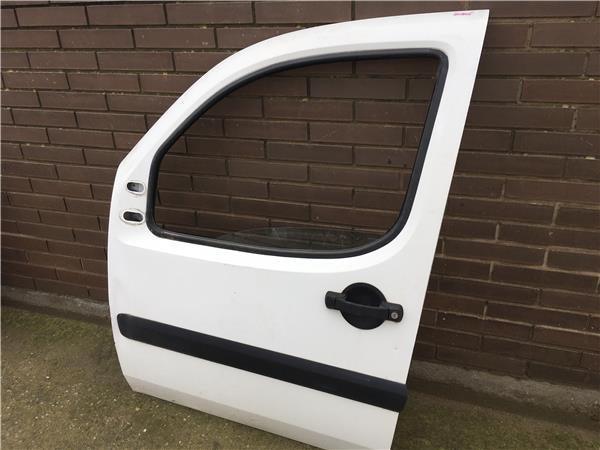 Puerta izquierda Fiat Doblo - 