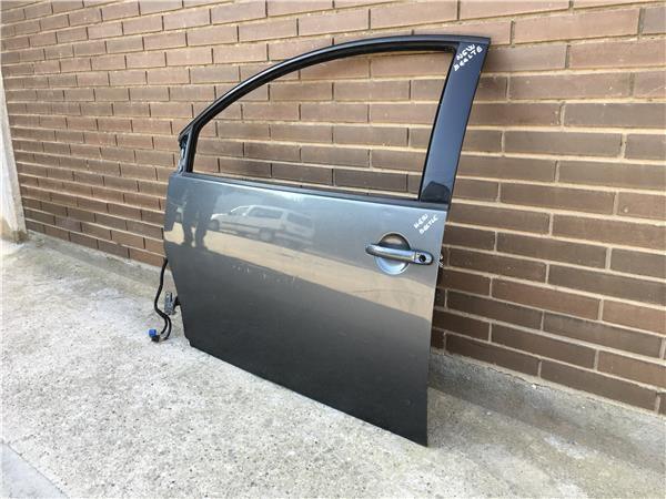 Puerta izquierda volkswagen new beetle