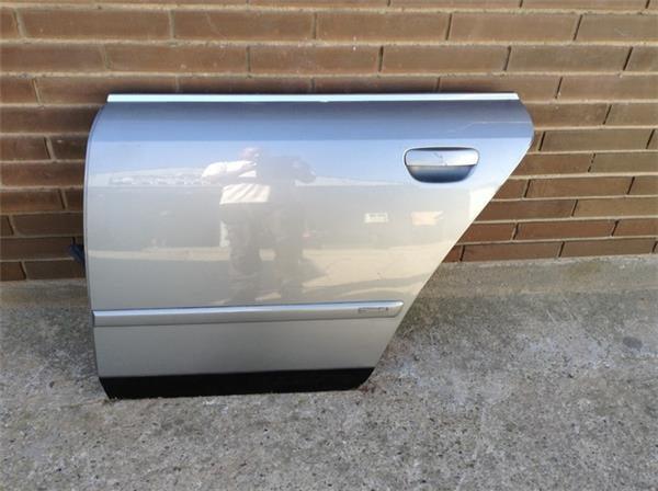 Puerta tras izq audi a4 b6 - 