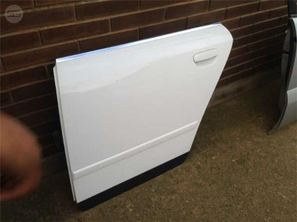 Puerta tras izq audi a4 b6 - 